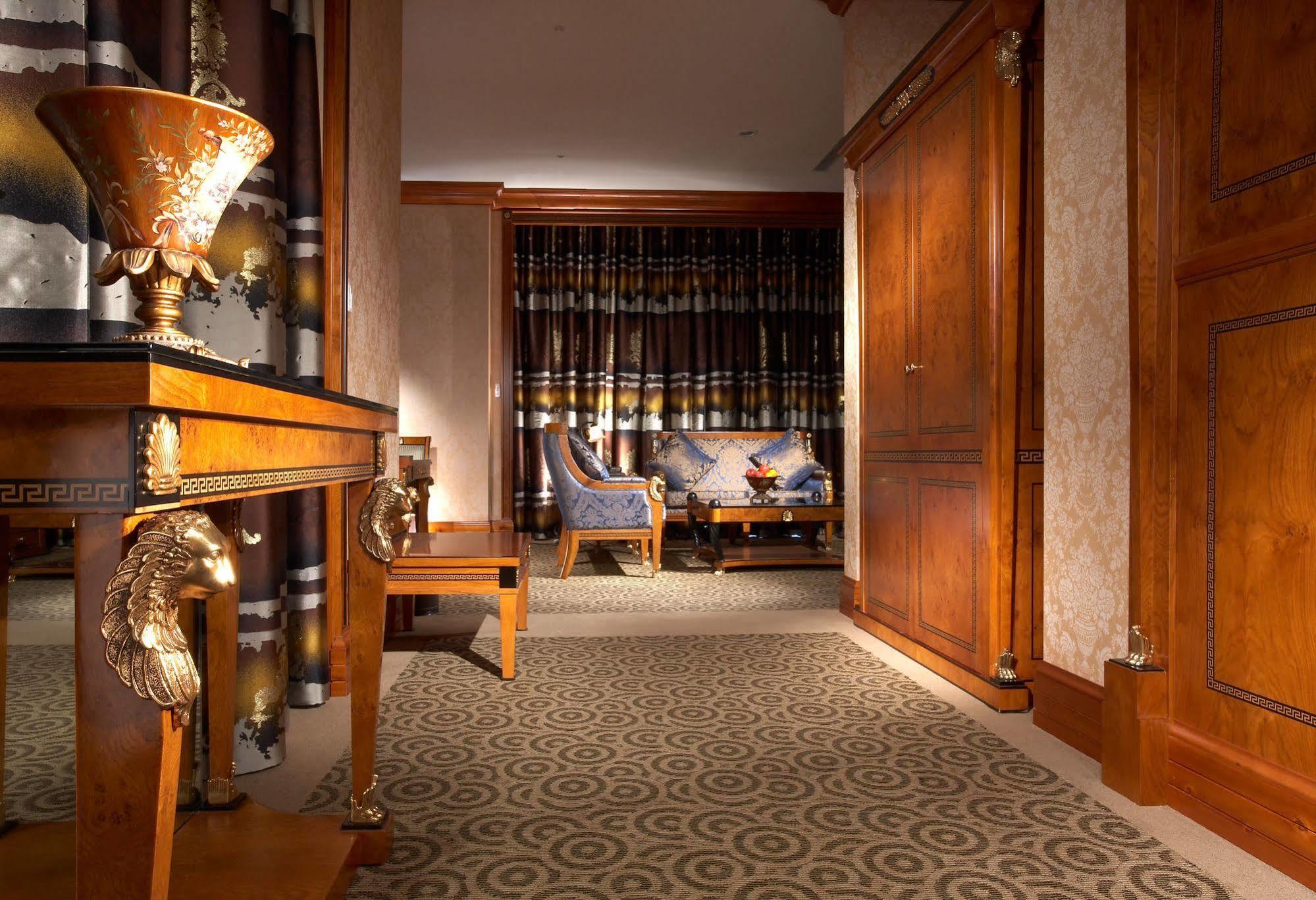 Hotel Sense Тайбэй Экстерьер фото