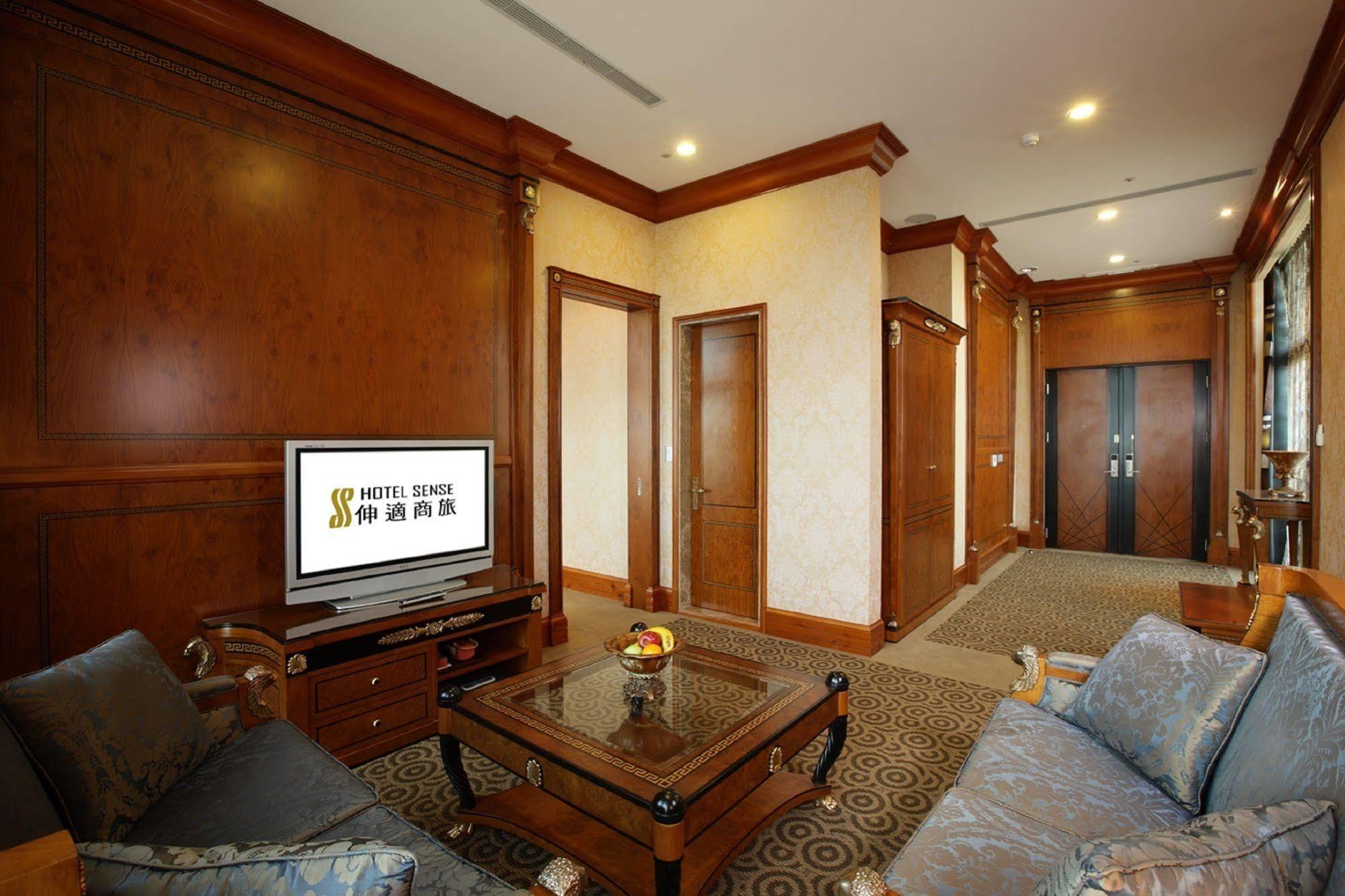 Hotel Sense Тайбэй Экстерьер фото