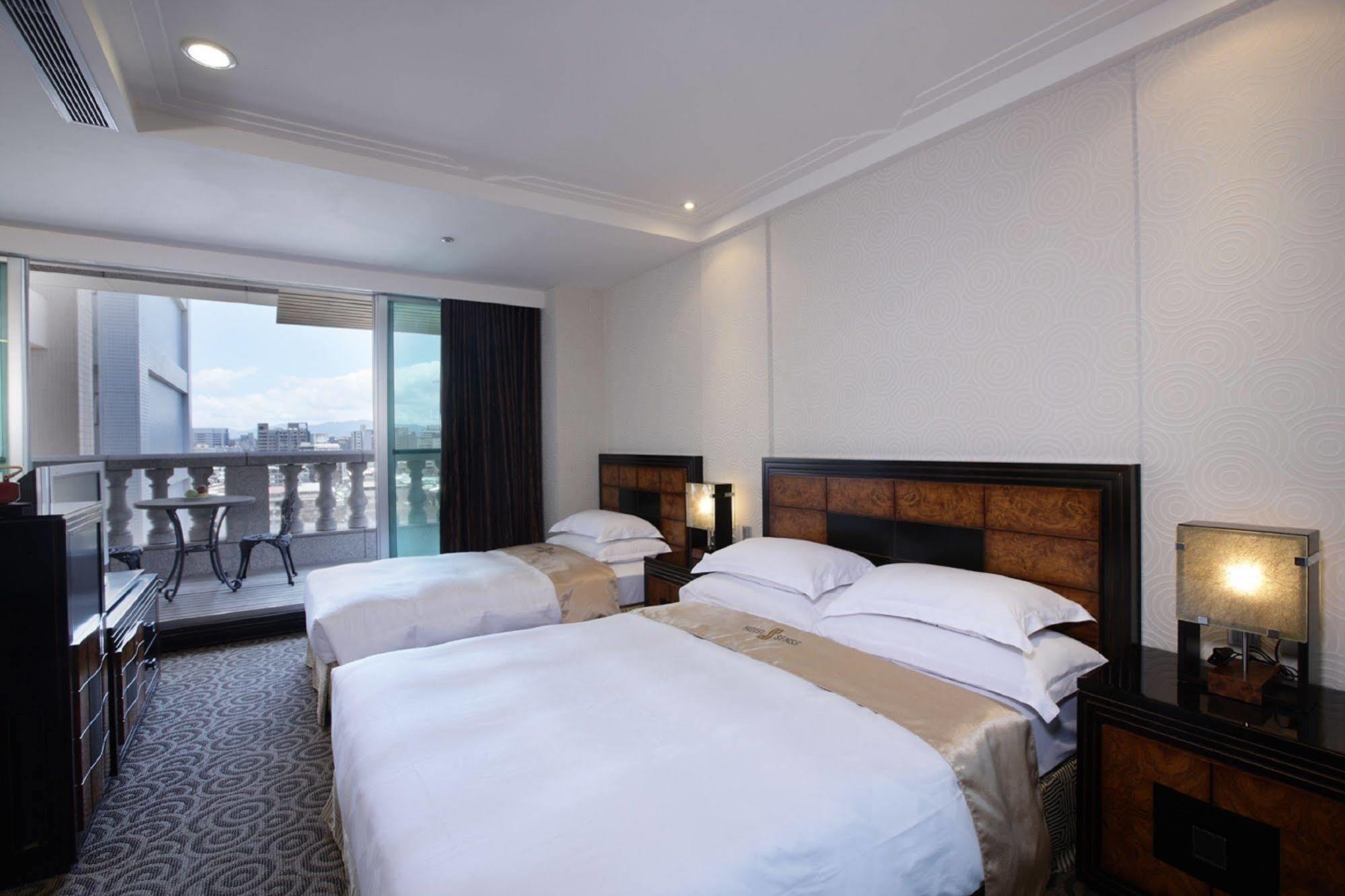 Hotel Sense Тайбэй Экстерьер фото